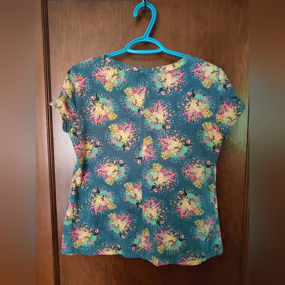 Made in Canada 🇨🇦 Flora Top by Mandala Design - Picture 2 of 7